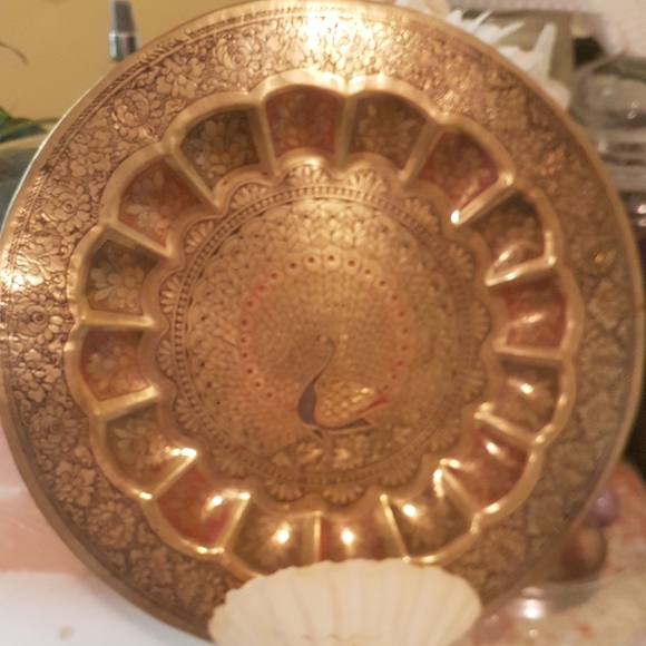 🕊️ Vintage Brass Peacock Plate - Picture 2 of 5